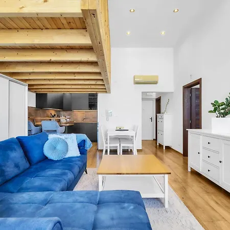 Sky View Family Апартаменты