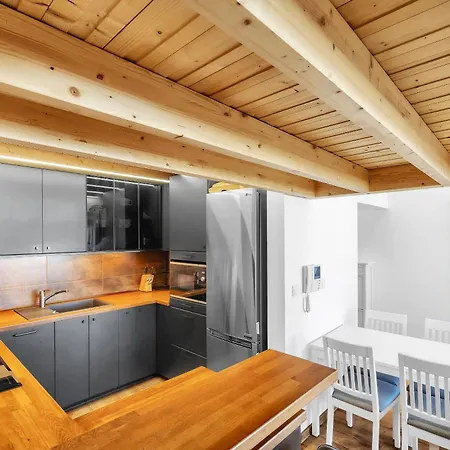 Sky View Family Апартаменты *